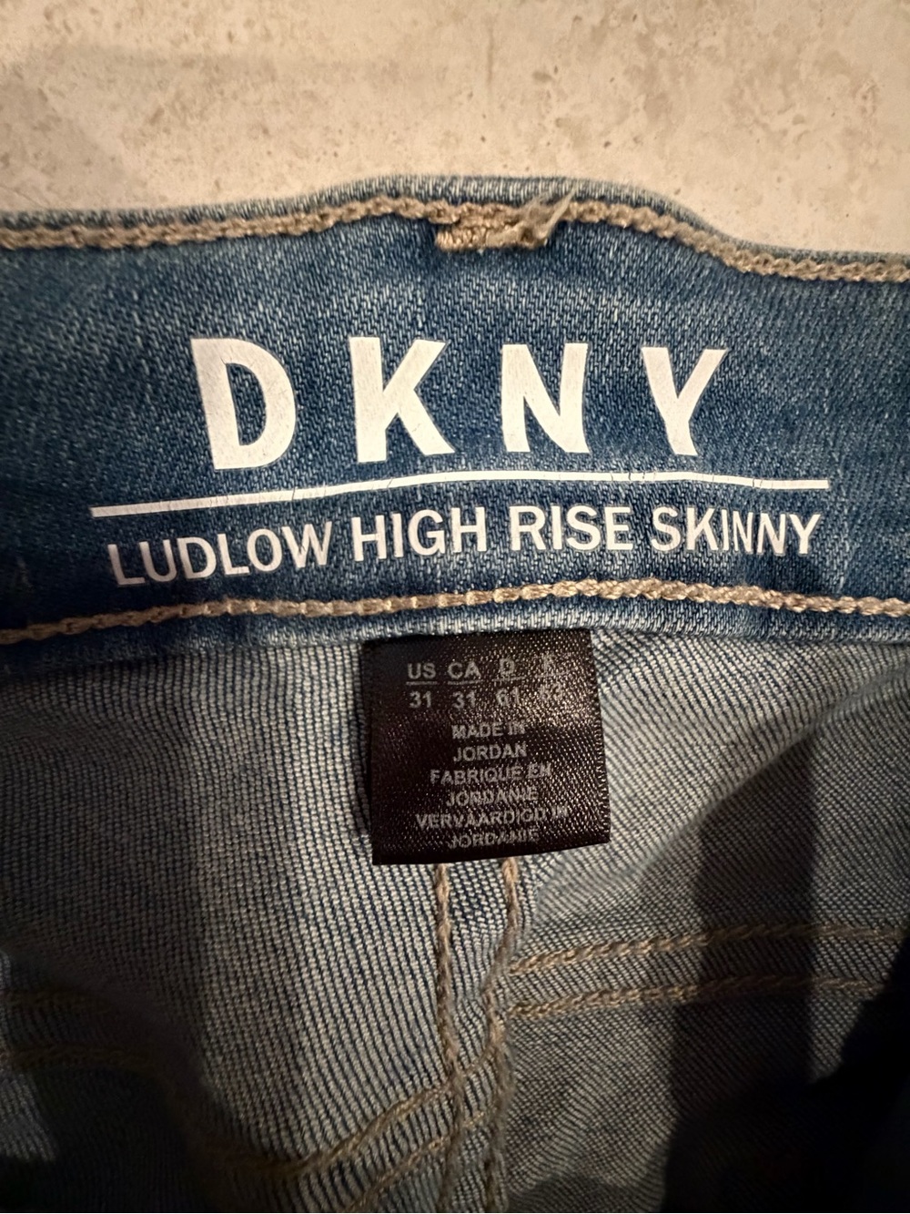 DKNY Ludlow High-Rise Skinny Jeans - Light Blue Denim